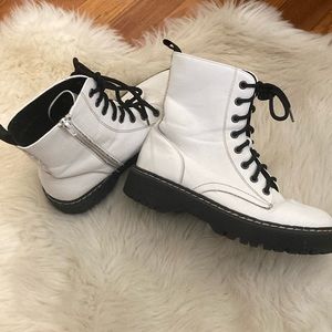 Womens Size 8 White Leather Platform Combat Boots